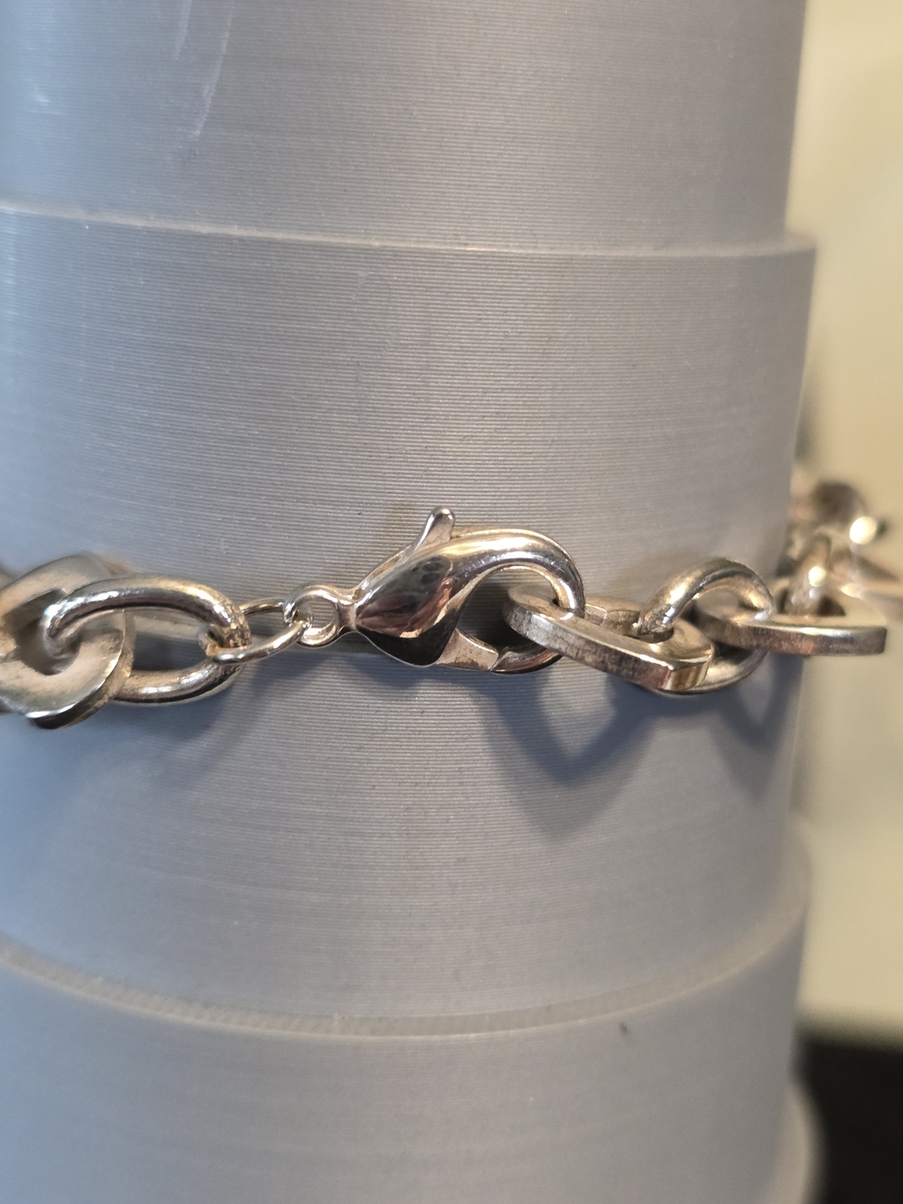 #800 Gold & Silver Heart Link Bracelet - Women's Jewelry - Picture 3 of 3